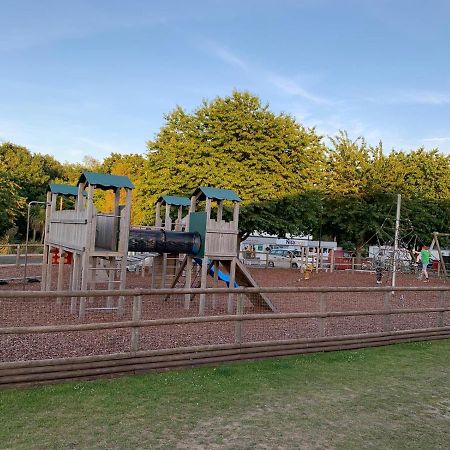 Norfolk Caravan Staycation Pet Friendly Belton with Browston Esterno foto