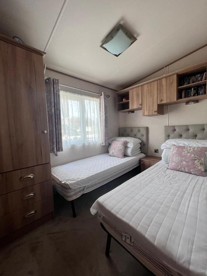 Norfolk Caravan Staycation Pet Friendly Belton with Browston Esterno foto