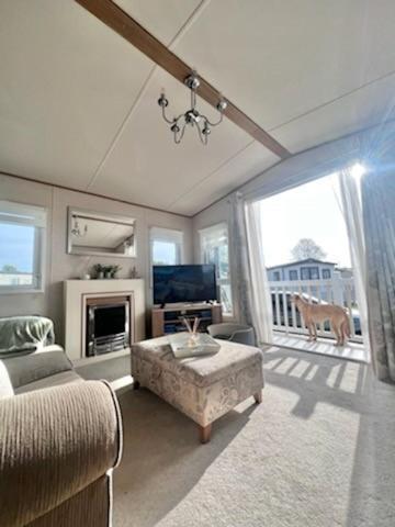 Norfolk Caravan Staycation Pet Friendly Belton with Browston Esterno foto